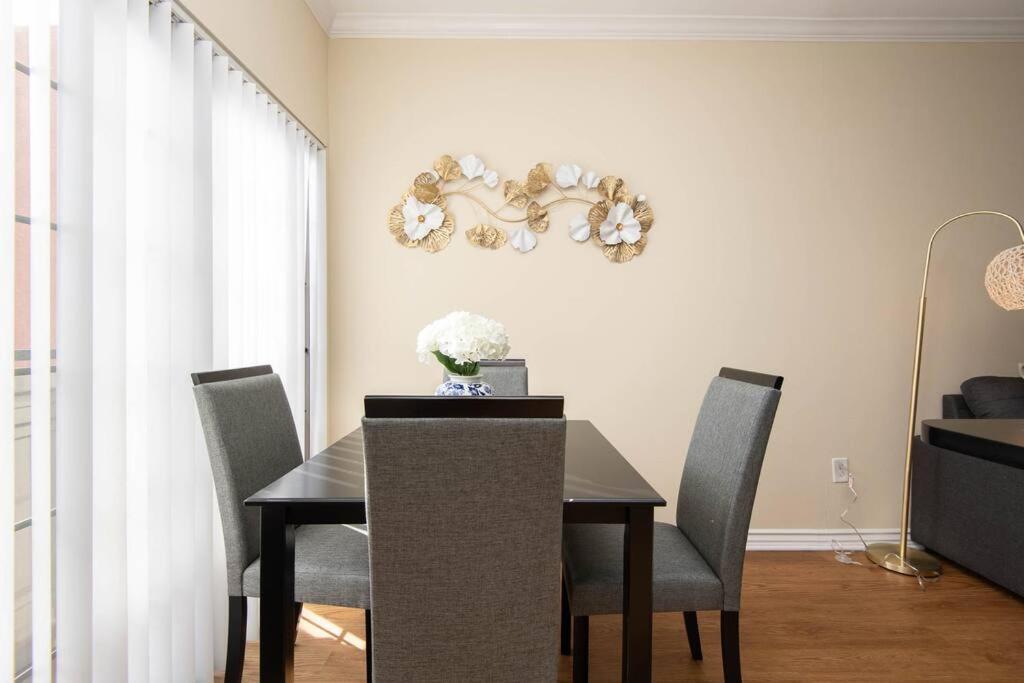 Apartment Santa Monica Pier 5 Min Walk Sleeps 5 Near Promenade *